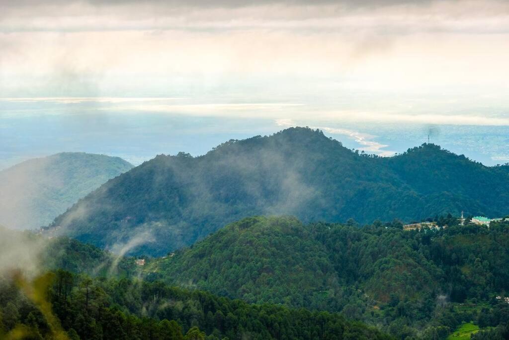 The White Peaks